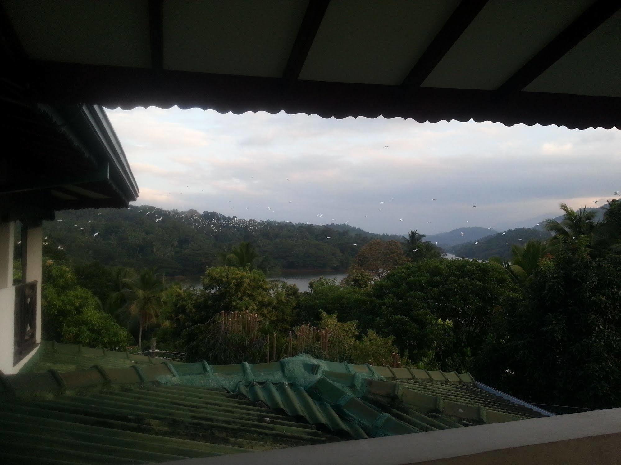 Kandy Holiday Home Esterno foto